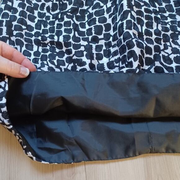 WHBM Animal Print Strapless Bubble Hem Mini Dress B/W 4 - Picture 9 of 11